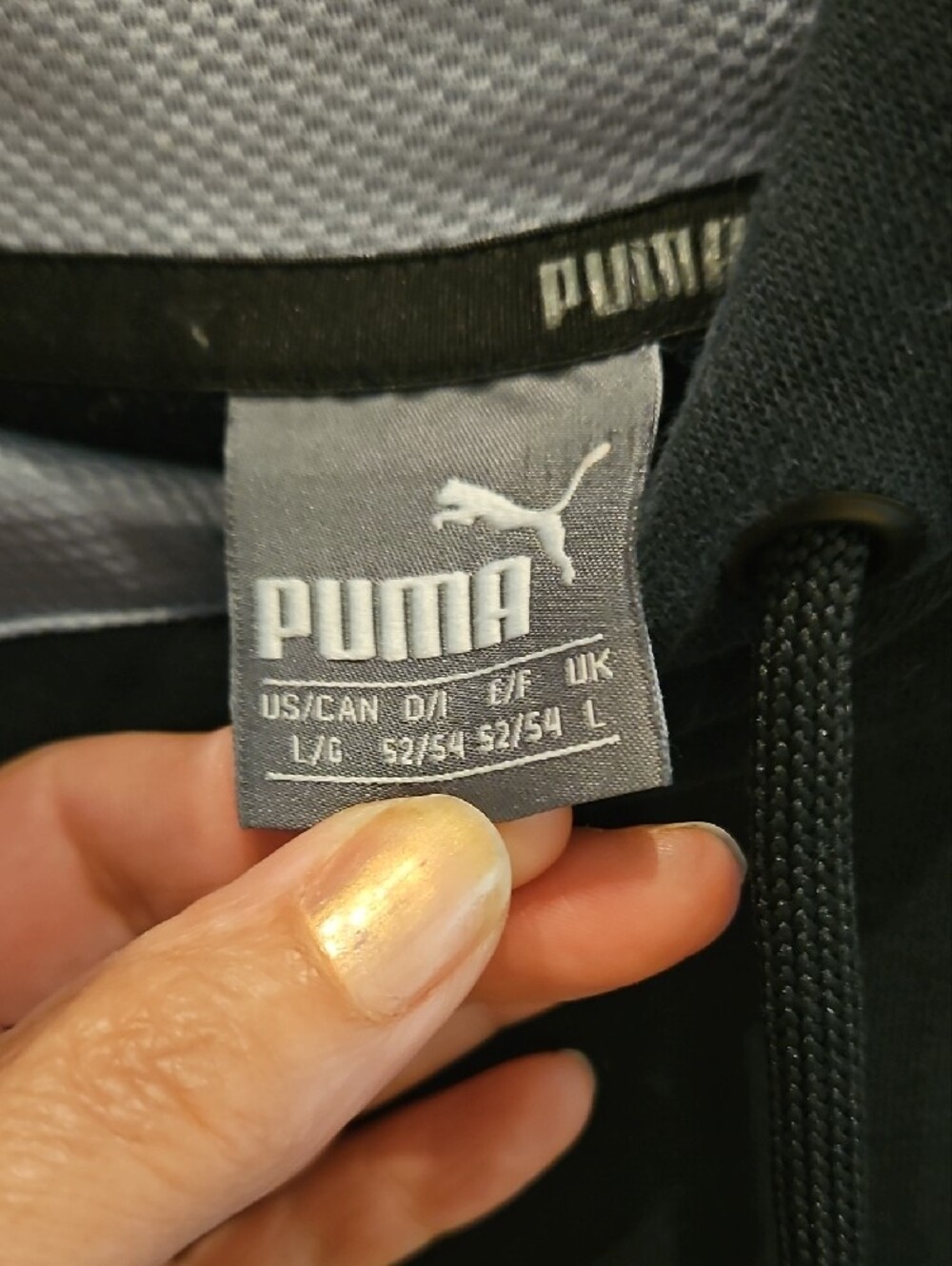 Puma Black Hoodie with White Logo Sz Large - Picture 2 of 7